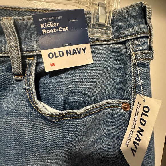 Women's Extra High Rise Boot-Cut Denim Jeans - Picture 3 of 4